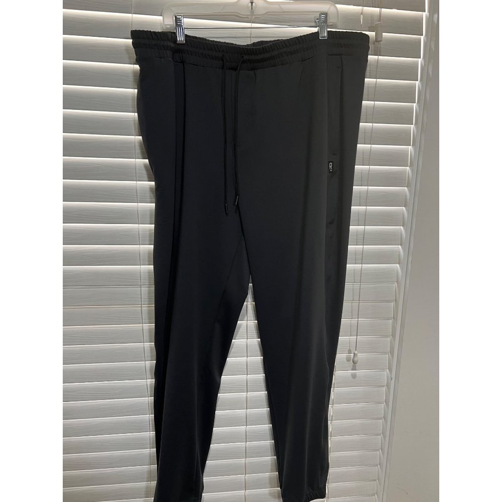 Rhone Essentials Training‎ Sweatpants - NWT - XXL